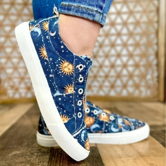 New Corkys Babalu Sun & Moon Slip-On Tennis Shoes - Picture 1 of 3